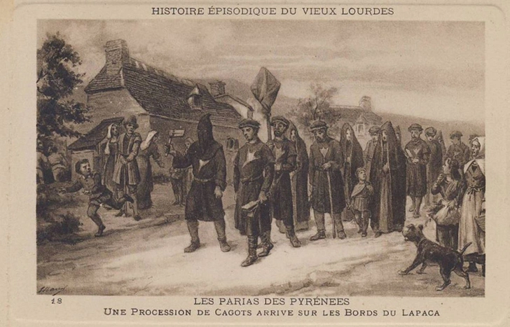 Французская открытка XIX века «Une procession de cagots come sur les bords du Lapaca» (процессия каготов прибывает на берег Лапаки). На одежде каготов можно увидеть опознавательную нашивку — гусиную лапку.