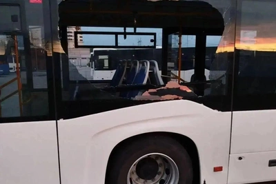Атаки за день: удар по автобусу ЗАЭС и взрывы под Воронежем
