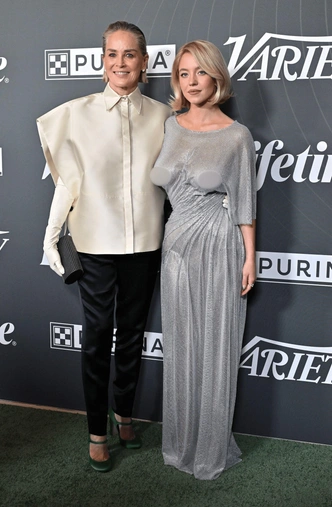 Шэрон Стоун и Сидни Суини на Variety Power of Women, 29 октября 2025 года. 