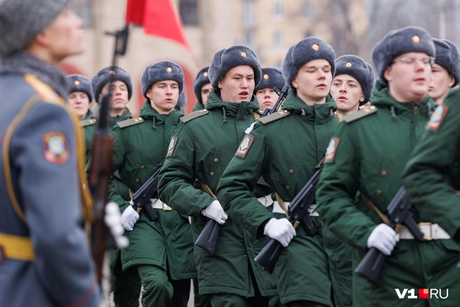Военные долго репетировали парад | Источник: Алексей Волхонский