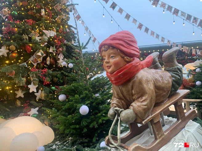 Будто персонаж с советской открытки. Вы приглядитесь, у него даже щечки румяные! | Источник: 72.RU