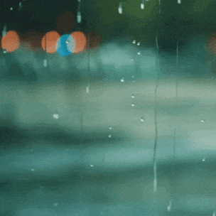 Субботний плейлист: 35 треков для прогулки под дождем