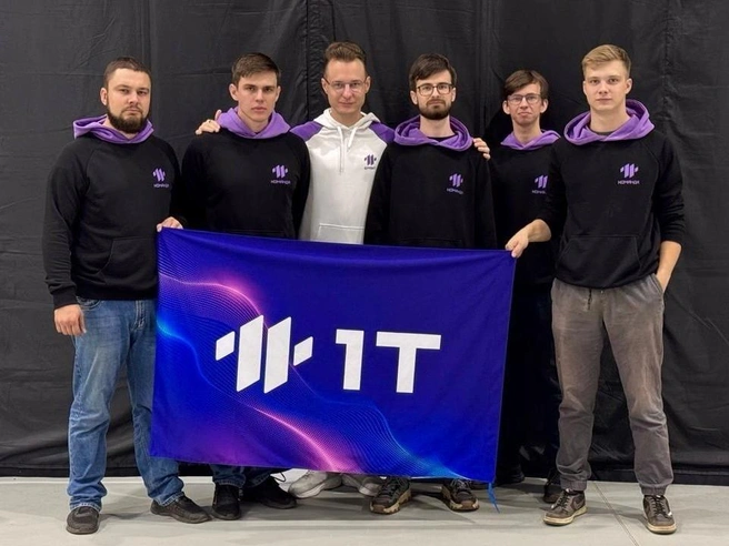 Финалисты международной «Битвы роботов» из Саратова | Источник: 1Т-REX | Битва роботов / Vk.com