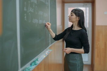Мини-тест: Выберите школьную доску, а мы расскажем, каким учителем вы бы были