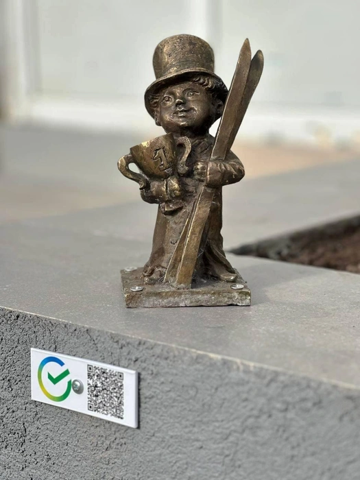 «Ижика-спортсмена» можно увидеть у Дворца спорта | Источник: пресс-служба администрации Ижевска