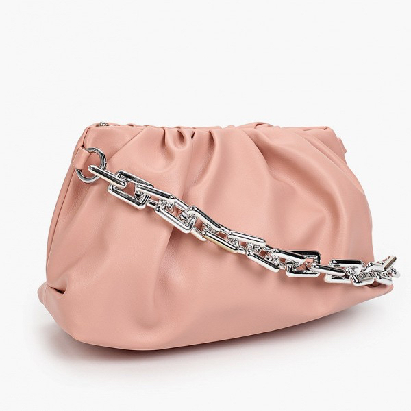 Хочу/могу: розовая сумка в стиле Jacquemus и Bottega не дороже 4000 рублей 👛