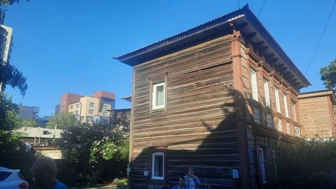 Флигель в закрытом дворе дома № 11 | Источник: Виктор Лучкин / «ИрСити»
