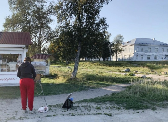 От пленэра до перформанса. На Соловках прошла ассамблея творчества | Источник: «Фонтанка.ру»