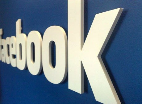 Facebook оставил на страницах пользователей сообщения об их смерти | ya62.ru