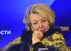 «Плохая затея. Не понимаю, зачем это нужно Тане Навке»: Тарасова о спонтанном уходе Валиевой от Тутберидзе