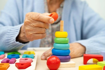 6 способов защитить себя от Альцгеймера: правила жизни после 60 лет