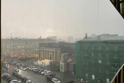 Новосибирск накрыл ливень с грозой 17 июля