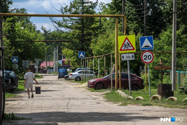 «Если хотите жить как в деревне — это к нам», — описал жизнь в Пойме один из наших собеседников. | Источник: Наталья Бурухина / NN.RU
