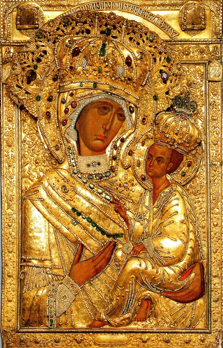 Тихвинская икона в окладе | Источник: Wikipedia.org
