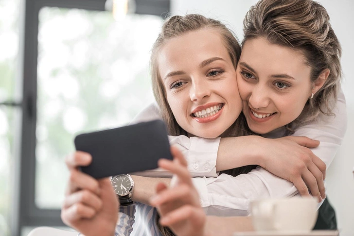 подбородок, пластика, подтяжка, лицо | Источник: iStockphoto/LightFieldStudios