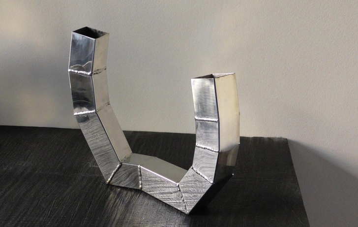 Ваза Huǒ. Irony Elements | Источник:  Irony Elements