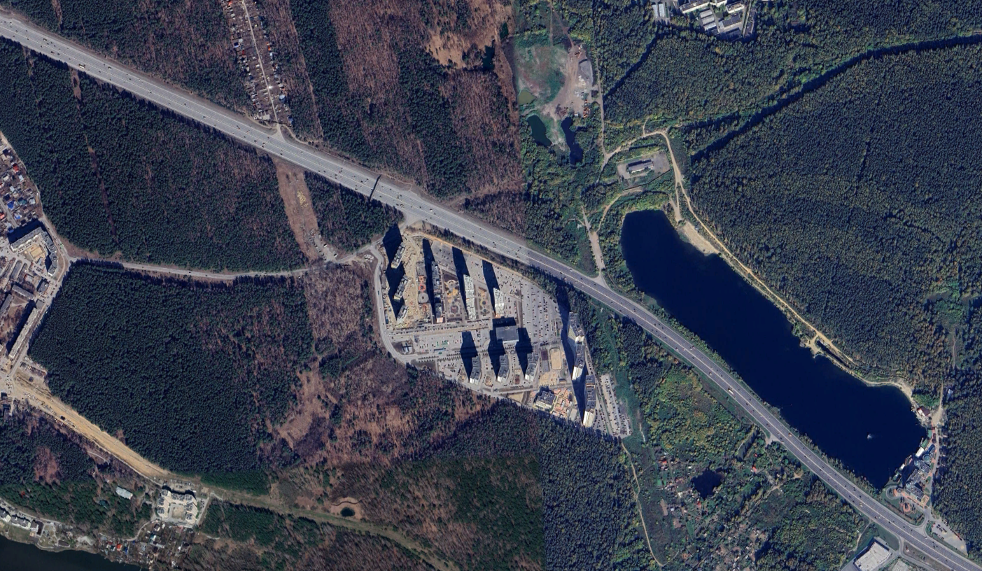 Слева&nbsp;— снимок 2009 года, справа&nbsp;— 2024-й | Источник: earth.google.com