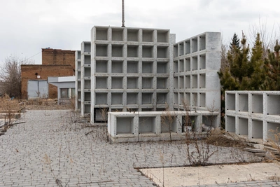 Работы на стройке крематория в Красноярске так и не начались