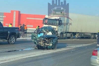 Смертельное ДТП на Северном шоссе: Toyota столкнулась с фурой