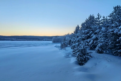 Изморозь и гололедица во вторник в Мурманской области