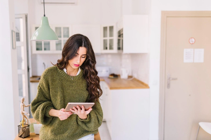 Тест на здоровье интеллекта: сколько вы сможете собрать слов из этих 7 букв? | Источник: freepik