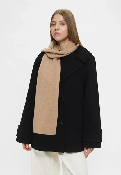 Эти шарфы выведут ваши зимние образы на новый уровень: 10 самых классных вариантов