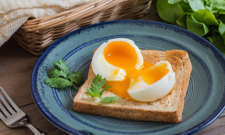 яйца, холестерин, вред | Источник: iStockphoto/Amarita