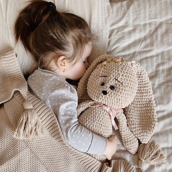 Психолог рассказала, как уложить ребенка спать быстро и на всю ночь