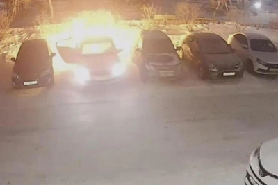 Car explosion in Tyumen: Driver escapes miraculously