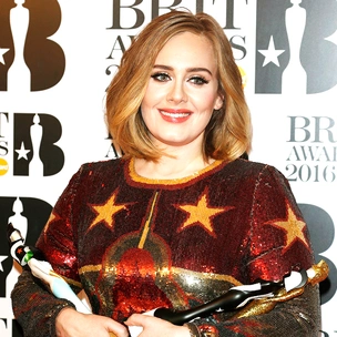 Адель стала триумфатором BRIT Awards 2016