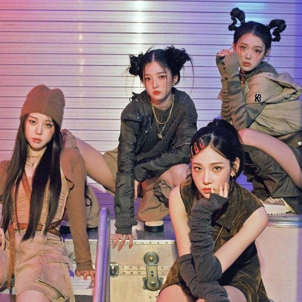 Трек дня: «Generation» от tripleS AAA — крутейший дебют саб-юнита загадочной k-pop группы ✨