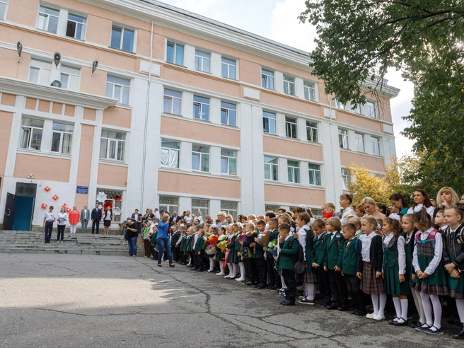 В школах Волгограда 1 сентября будут звучать песни Александры Пахмутовой | Источник: Алексей Волхонский / V1.RU