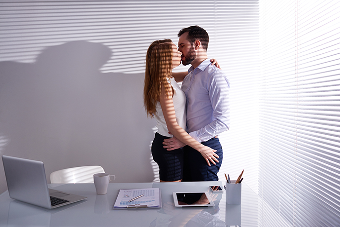 Как себя вести после секса с начальником? – консультация психолога (6 ответов)