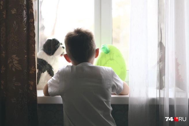 Кирилл с надеждой смотрит в будущее, ведь сейчас рядом с ним любящие люди | Источник: Наталья Лапцевич