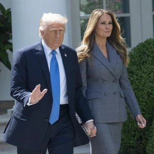 Почти свидание: Дональд и Мелания Трамп появились на красной дорожке