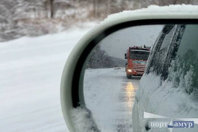 Водителей просят отказаться от поездок по трассе «Лена» из-за непогоды