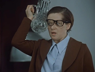 Источник: фильм «Служебный роман» (1977)