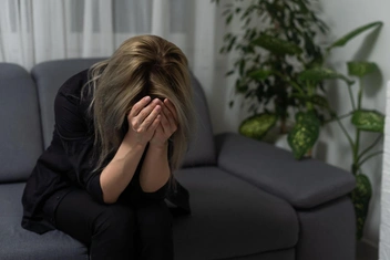 «Познакомилась на сайте с участником СВО и за 10 дней переписки влюбилась. Схожу с ума!»