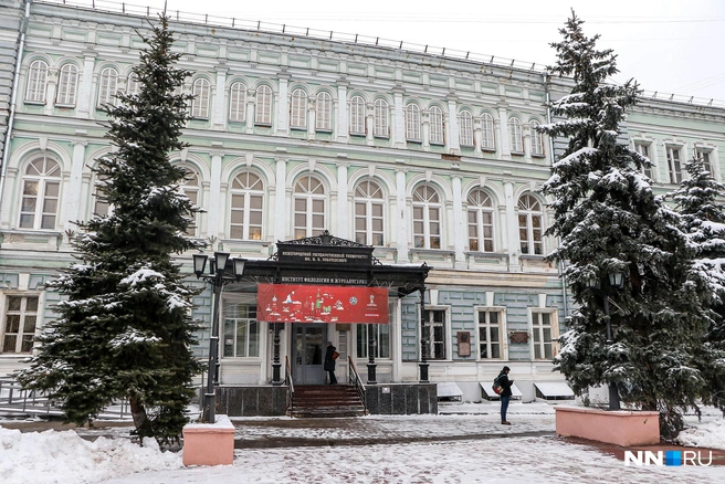 В фейковых приказах отказ установить МАХ приравнивают к неуважению к уставу вуза | Источник: Наталья Бурухина / NN.RU