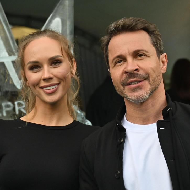 Павел Деревянко о конфликтах с молодой женой и миллионных убытках: «Хочу, чтобы Зоя „съедала“ мои ядерные взрывы»