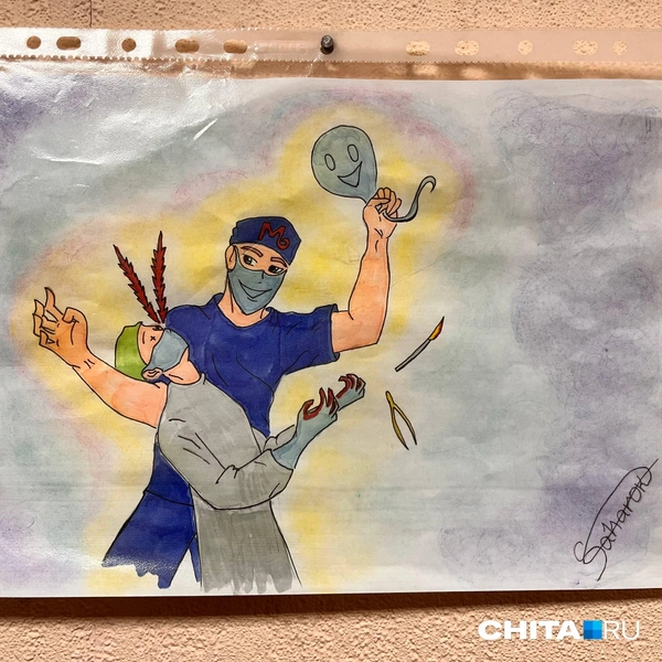 Кабинет завотделением украшен детскими рисунками | Источник: Егор Захаров / CHITA.RU