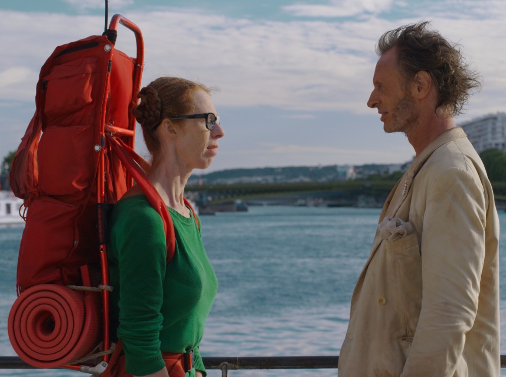 «Чудеса в Париже» ─ новая романтическая комедия, ради которой стоит пойти в кино | marieclaire.ru