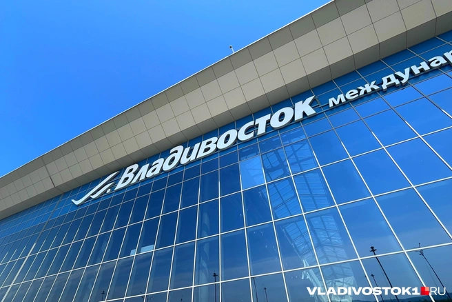 5 июля в Москве пассажиры рейса из Владивостока более двух часов не могли покинуть самолет | Источник: Елена Буйвол / VLADIVOSTOK1.RU
