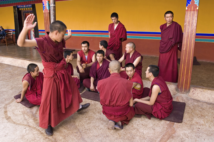 тибетская гормональная гимнастика для оздоровления и долгожительства