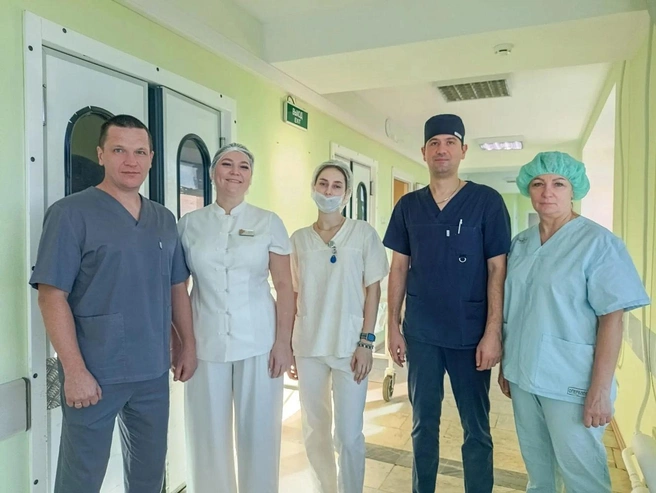 Хирурги Новгородской областной больницы применили новую методику удаления грыжи | Источник: minzdrav.novreg.ru