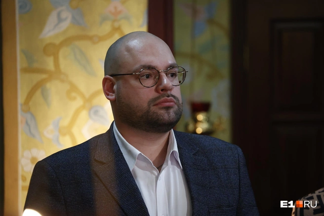 Голос парада Победы и заместитель министра культуры Роман Дорохин | Источник: Владислав Лоншаков / E1.RU