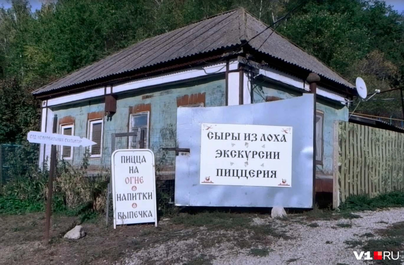 В открывшуюся недавно пиццерию приезжают даже жители соседних сел | Источник: Илья Воробушкин / V1.RU