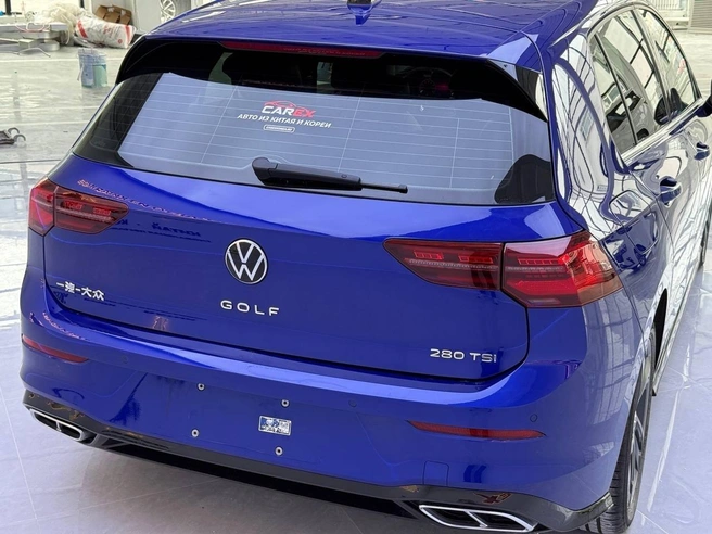 Volkswagen Golf: 2022 год, передний привод и 1,4-литровый турбомотор мощностью 150&nbsp;л.&nbsp;с., пробег 39&nbsp;300&nbsp;км&nbsp;— цена под ключ от 1&nbsp;900&nbsp;000 рублей | Источник: CarexKorea