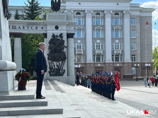 Минута молчания | Источник: Андрей Бирюков / UFA1.RU