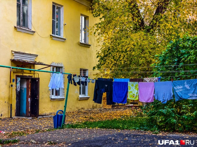 Висят юбчонки, сушатся | Источник: Булат Салихов / UFA1.RU